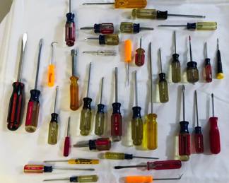 1482x - Assorted Screwdrivers
