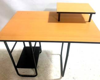 3188 - Computer Desk - 32" x 36" x 24"
