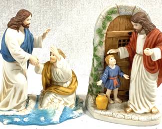 8599 - 2 Jesus Statues
