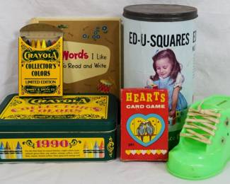 136 - Assorted Vintage Game Items
