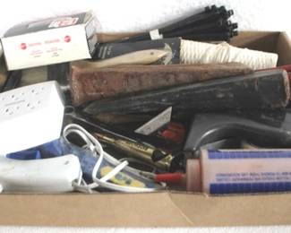 8016 - Lot of Assorted Items
