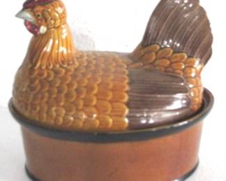 8151 - Rooster Covered Dish - 12" x 11" x 8"
