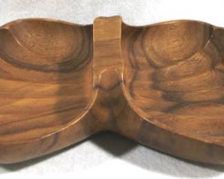 5068 - Vtg Divided Serving Bowl, likely monkeypod wood 15 x 10
