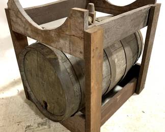3128 - Barrel / Keg & Stand - 21" x 17" x 19"
