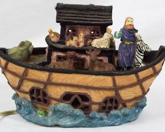 1625 - Noah's Ark Light 6" PLEASE NOTE electrical items have not been tested - We cannot guarantee all components, cords or bulbs are present.
