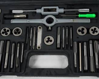 1473 - Tap & Die Set in Case
