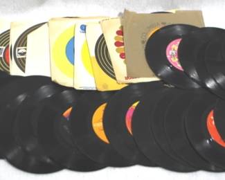 5117 - Lot of 32 45RPM Records
