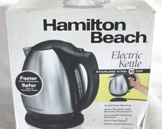 7938 - Hamilton Beach Electric Kettle in Box You are buying a used as-is electric/electronic item. We do not guarantee all components are present, and if it is not expressly stated, it is untested.
