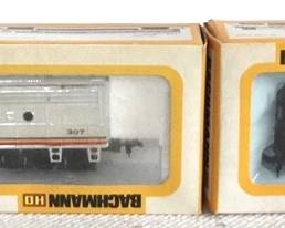 7912 - 2 Bachmann HO Scale Train Cars in Boxes
