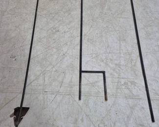 3292 - 3 Garden Hooks, tallest 87"
