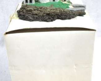 5207 - Danbury Mint Barnegat Lighthouse w/ Box
