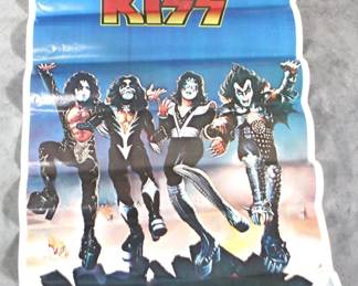 7784 - 1976 KISS Poster - 33" x 22"
