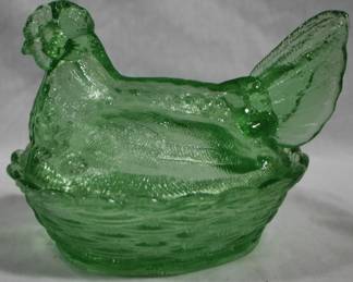 7183 - Green Glass Hen on Nest 6x5x5
