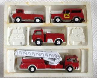 7914 - 4 Piece Tootsietoy Fire Truck Set
