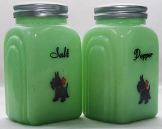 1581 - Jadeite Salt and Pepper Shakers 4"
