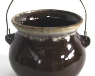 8114 - Vintage Bean Pot - 6.5" x 8"
