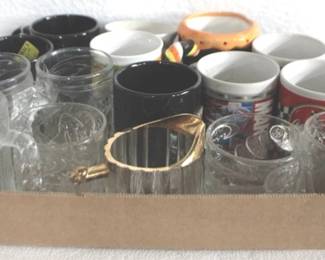 8035 - Lot of Assorted Mugs / Cups
