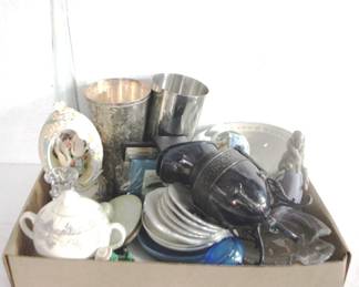 8207 - Lot of Assorted Items

