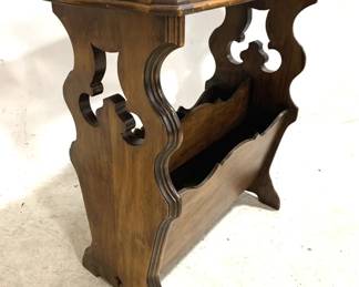3138 - Vintage Magazine Table - 22" x 24" x 12"
