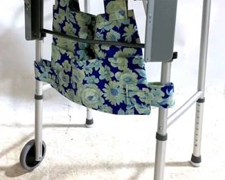 3366 - Walker w/ tray & bag 32 x 20
