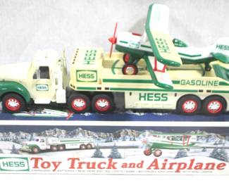 8455 - 2002 Hess Truck & Airplane

