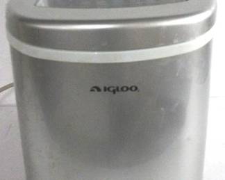 8161 - Igloo Ice Maker - 10" x 15" x 14"

