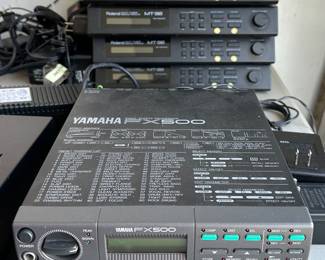 Yamaha FX500 Processor
Roland MT- 32 Sound Module
