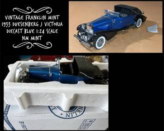 Franklin Mint 1933 Duesenberg Victoria
1:24
Mint condition- only out of box for picture.  