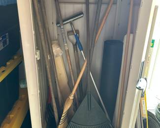Yard tools 