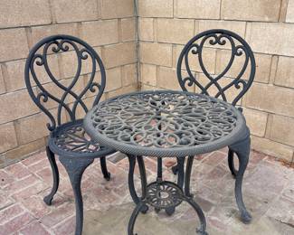 Patio bistro 