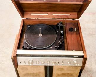 Sony HP-580 with Dual 1210 turntable