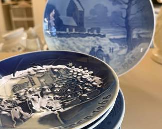 Assorted Danish holiday plates 