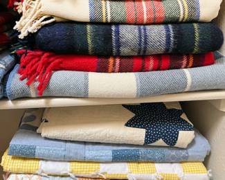 Blankets + quilts