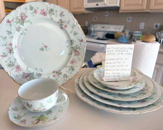 Hutschenreuther Selb Bavarian Maple Leaf china set