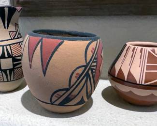 Acoma pottery