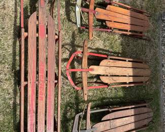 Vintage Runner Sleds