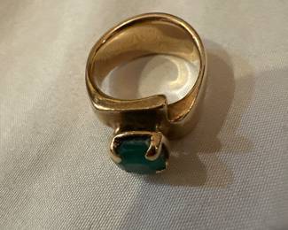 14k Gold and Emerald Ring