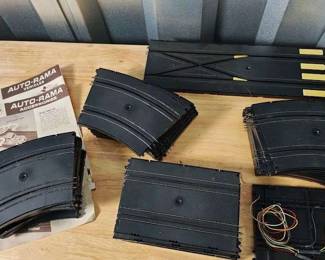 VINTAGE AUTO RAMA SLOT CAR TRACK 
