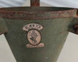 Vintage Christmas tree stand Manufactured my ERO MFG Automotive Equipment 