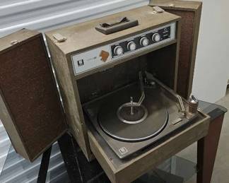 Vintage Magnavox Stereophonic not working