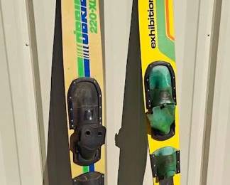  04 Two Obrien Water Slalom Skis