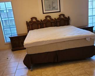 King size Bedroom set
