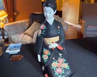 Vintage Japanese Hakata Geisha Doll