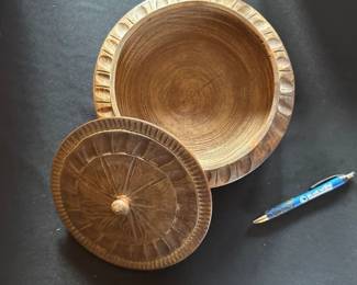 Handcarved round wooden box with lid 
