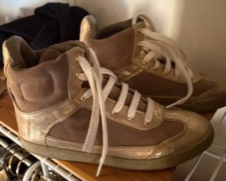 Tory Burch Womens Brown Gold Distressed Leather Lace Up High Top Sneakers 