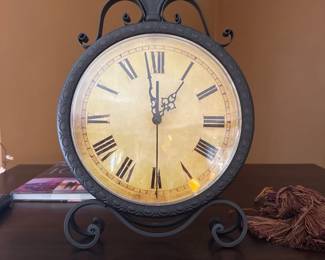 Deco Metal Clock 