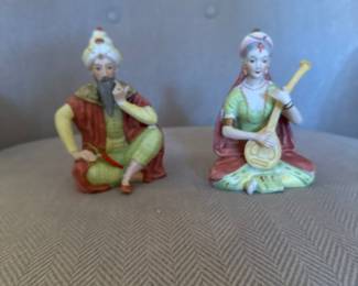 vintage hand painted Indian Man and Woman Porcelain statue 5" 
