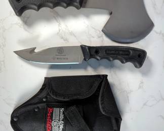 Taylor Cutllery Smith And Wesson Bullseye Hatchet And Knife Combo In Sheath, Model CH629