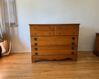 Thomasville Maple Dresser
