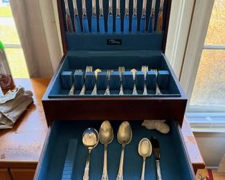 Lunt sterling silver 12 pc set